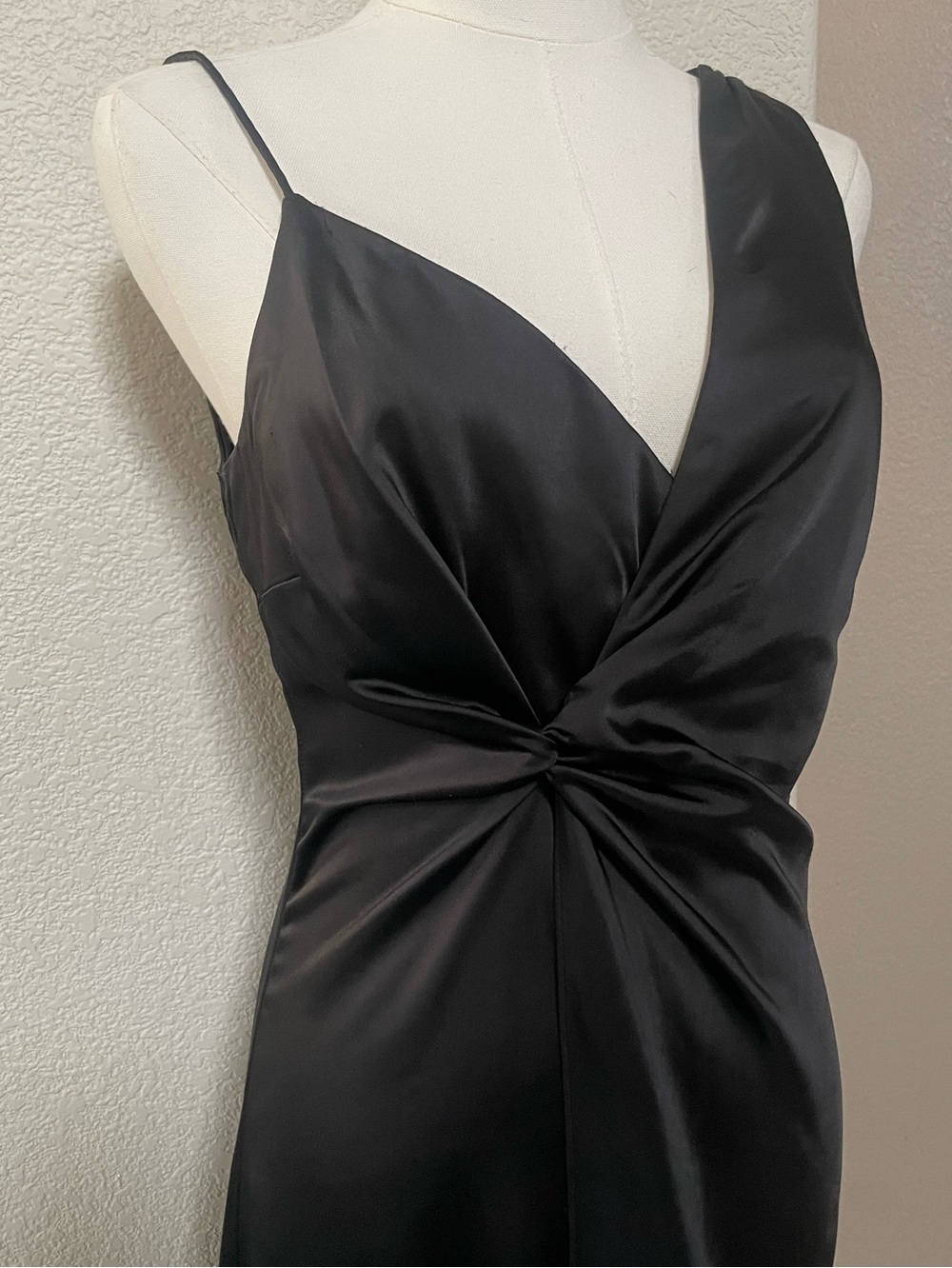 Ted Baker London Satin Dress & Leather Rose Lock Bag Set - Picture 3 of 10